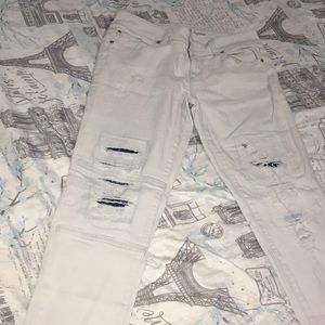 Boyfriend ripped jeans